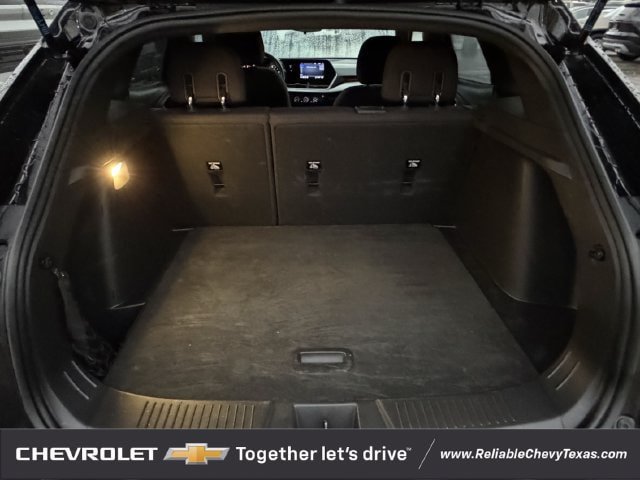 Used 2024 Chevrolet Trax RS w/ Driver Confidence Package FWD image 31