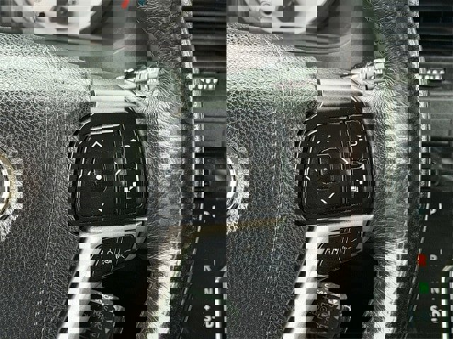 Used 2018 Toyota Sienna SE image 15