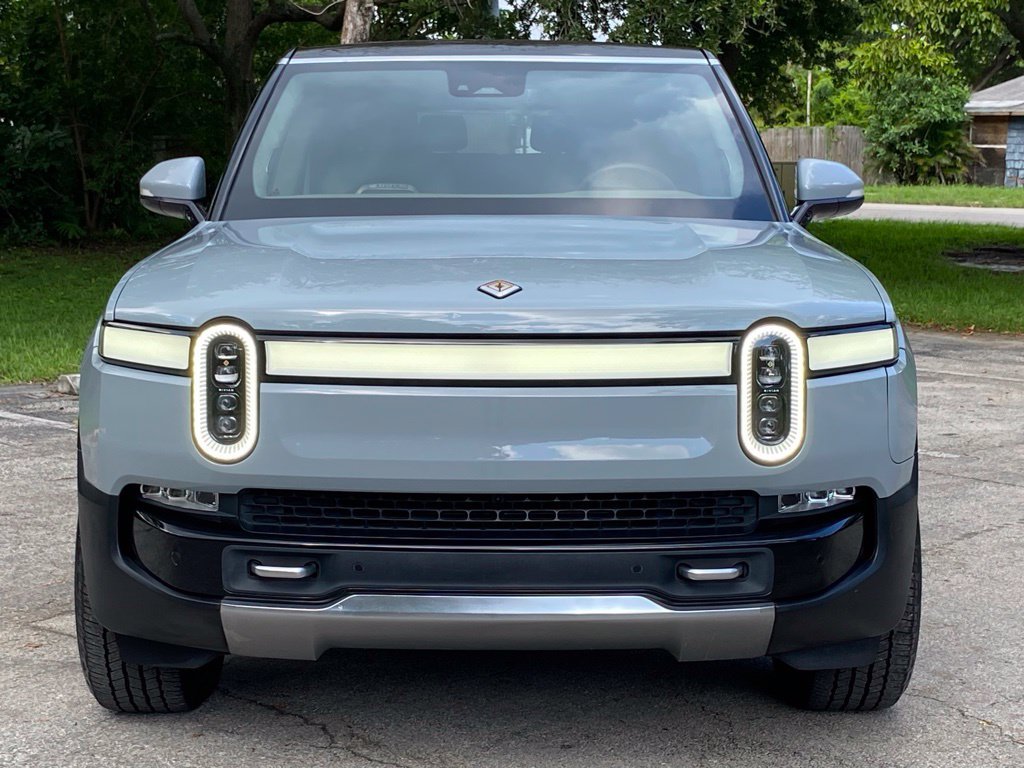 Used 2023 Rivian R1S Adventure Dual AWD/4WD image 3