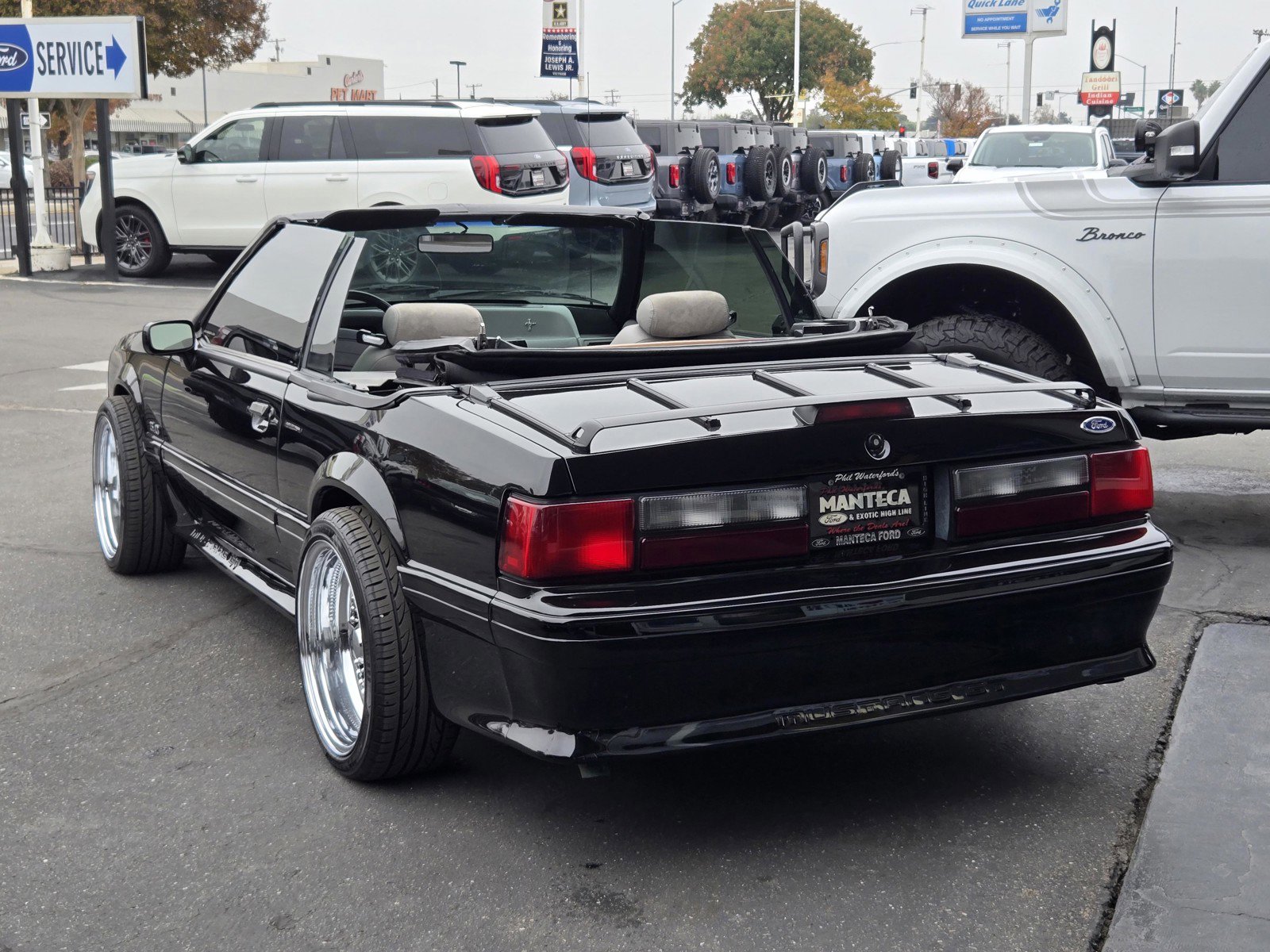 Used 1991 Ford Mustang GT image 13