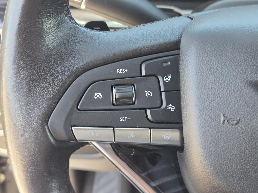 Used 2023 Cadillac Escalade Sport AWD/4WD image 16