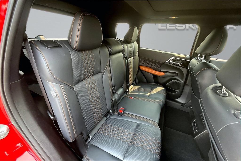 Used 2024 Mitsubishi Outlander SEL AWD/4WD image 27