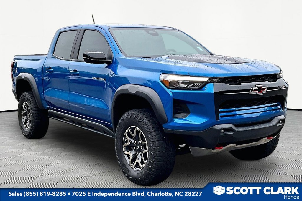 Used 2023 Chevrolet Colorado ZR2 w/ ZR2 Convenience Package III AWD/4WD 360° Tour