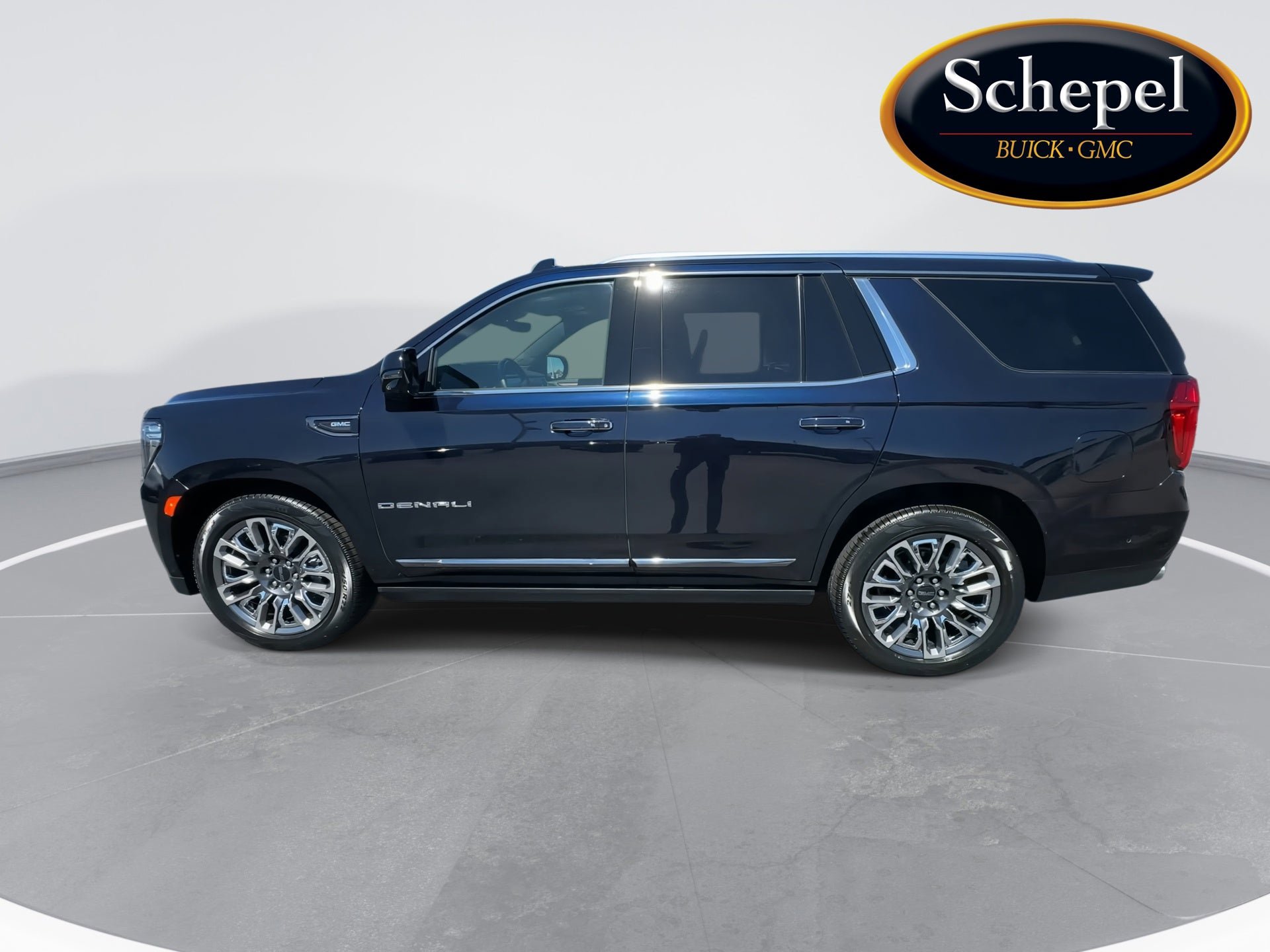 Certified 2023 GMC Yukon Denali Ultimate AWD/4WD image 5