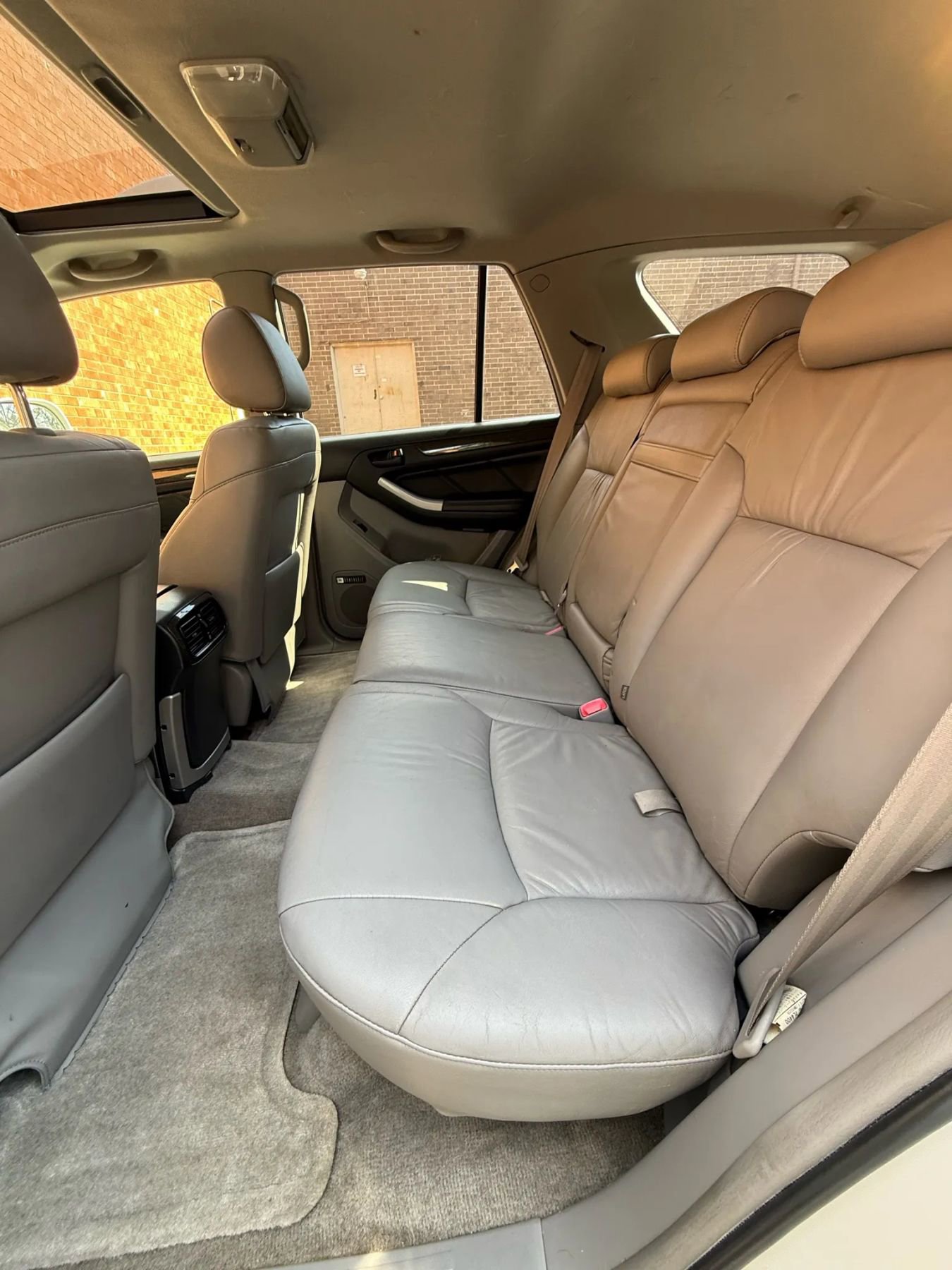 Used 2004 Toyota 4Runner Limited image 24