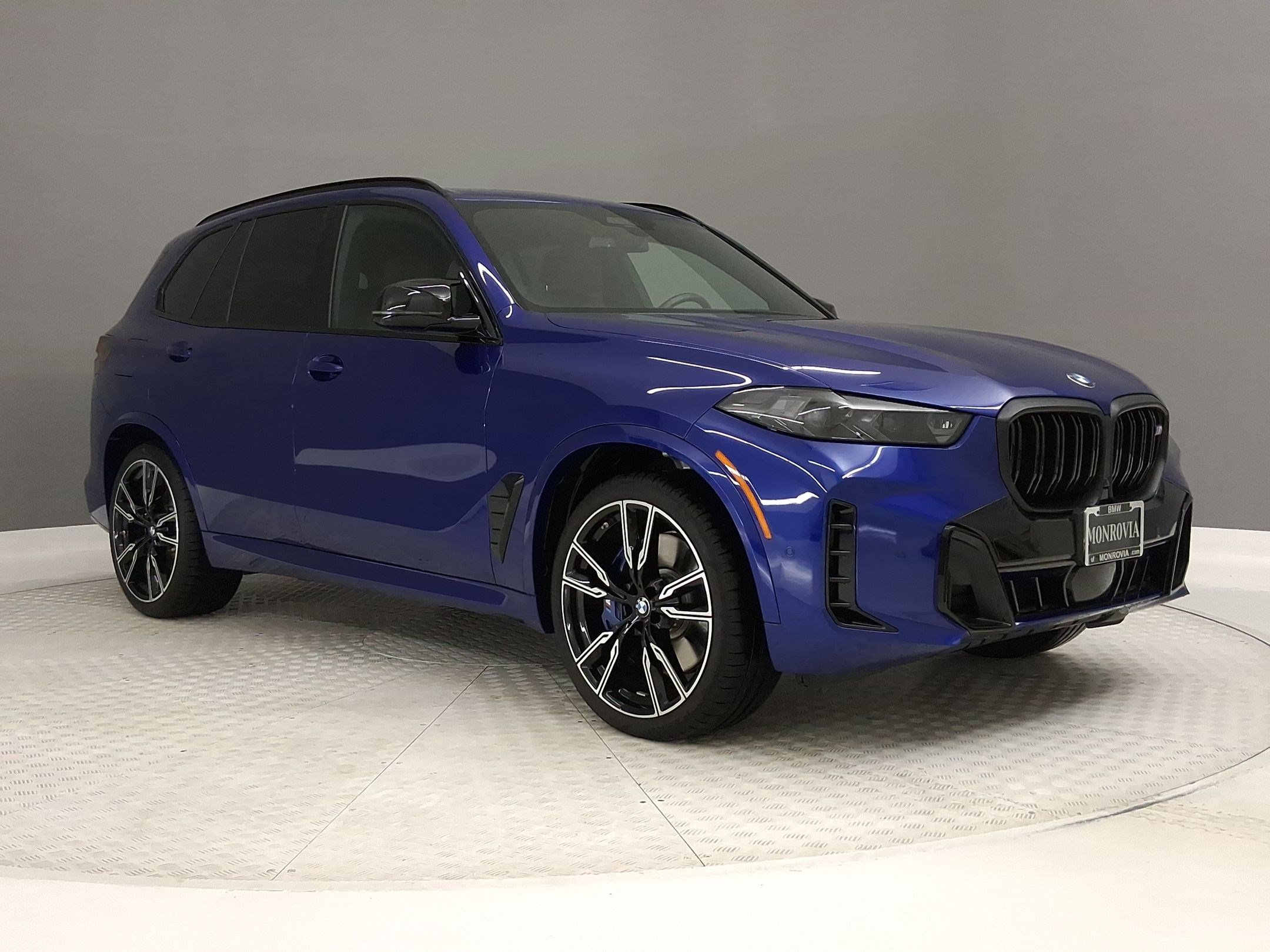 Used 2025 BMW X5 M60i image 5