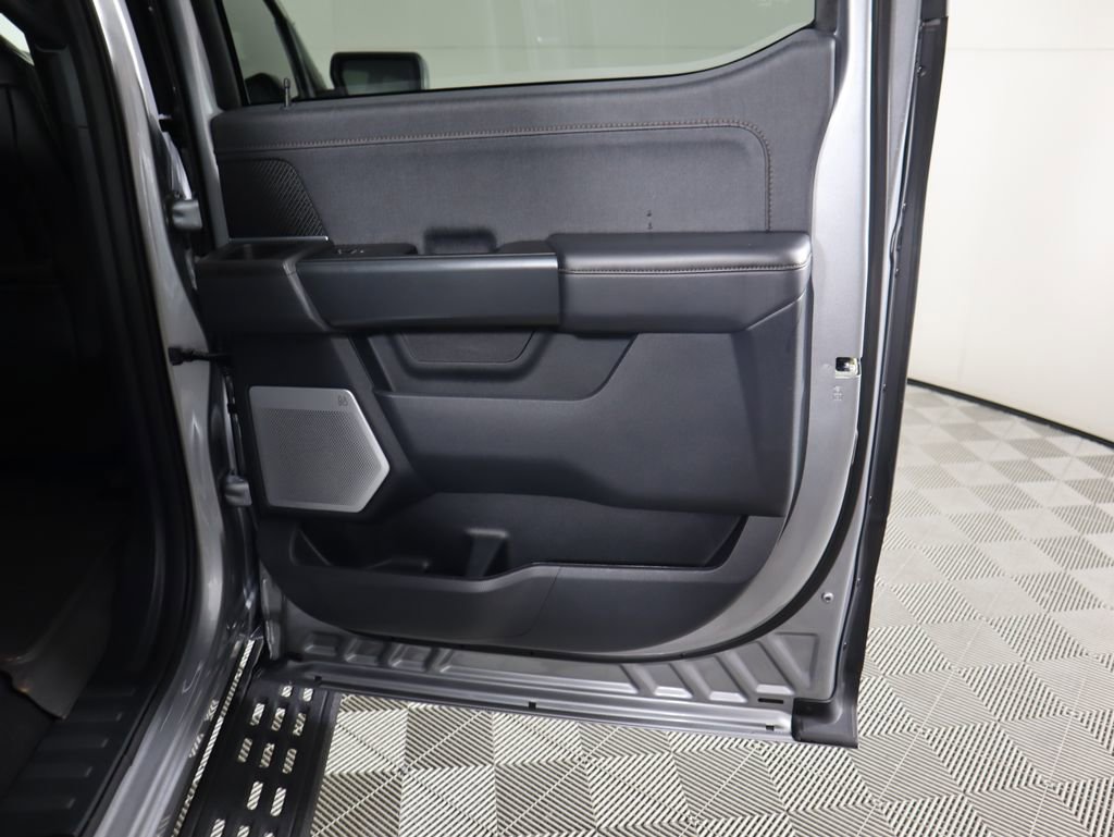Used 2023 Ford F150 Raptor w/ Raptor Carbon Fiber Package image 28