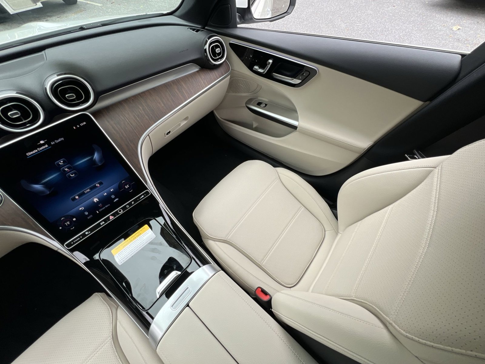 New 2026 Mercedes-Benz C 300 4MATIC Sedan image 14