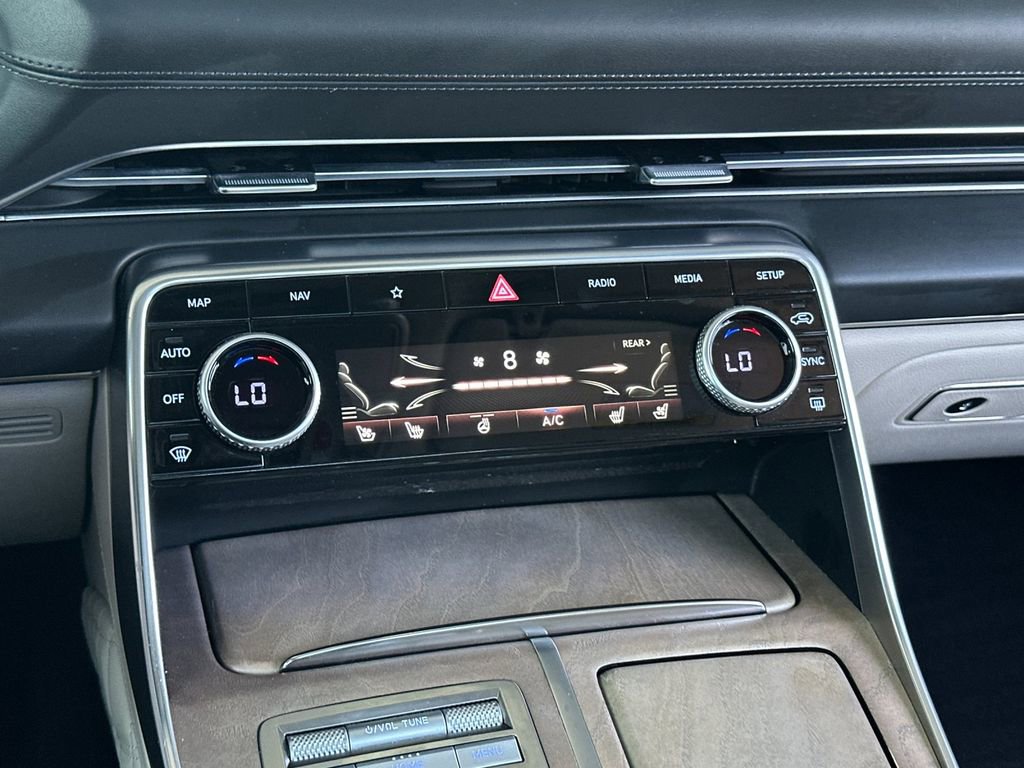 Used 2024 Genesis GV80 3.5T w/ Prestige Package image 21