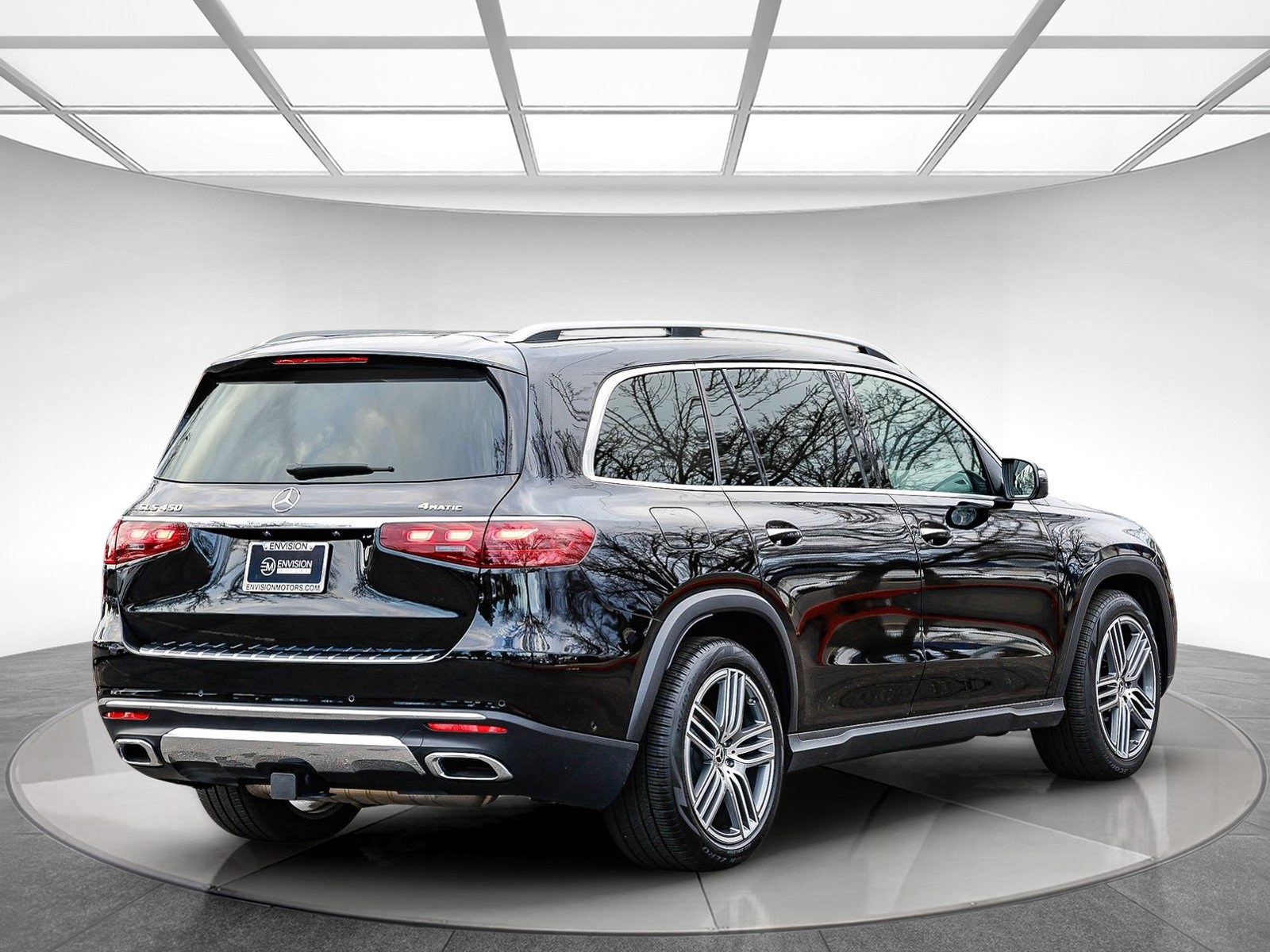 Used 2025 Mercedes-Benz GLS 450 4MATIC image 4