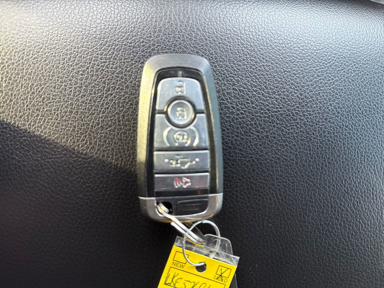 Used 2020 Ford F150 Lariat image 27