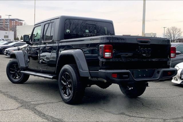 Used 2022 Jeep Gladiator Sport image 10