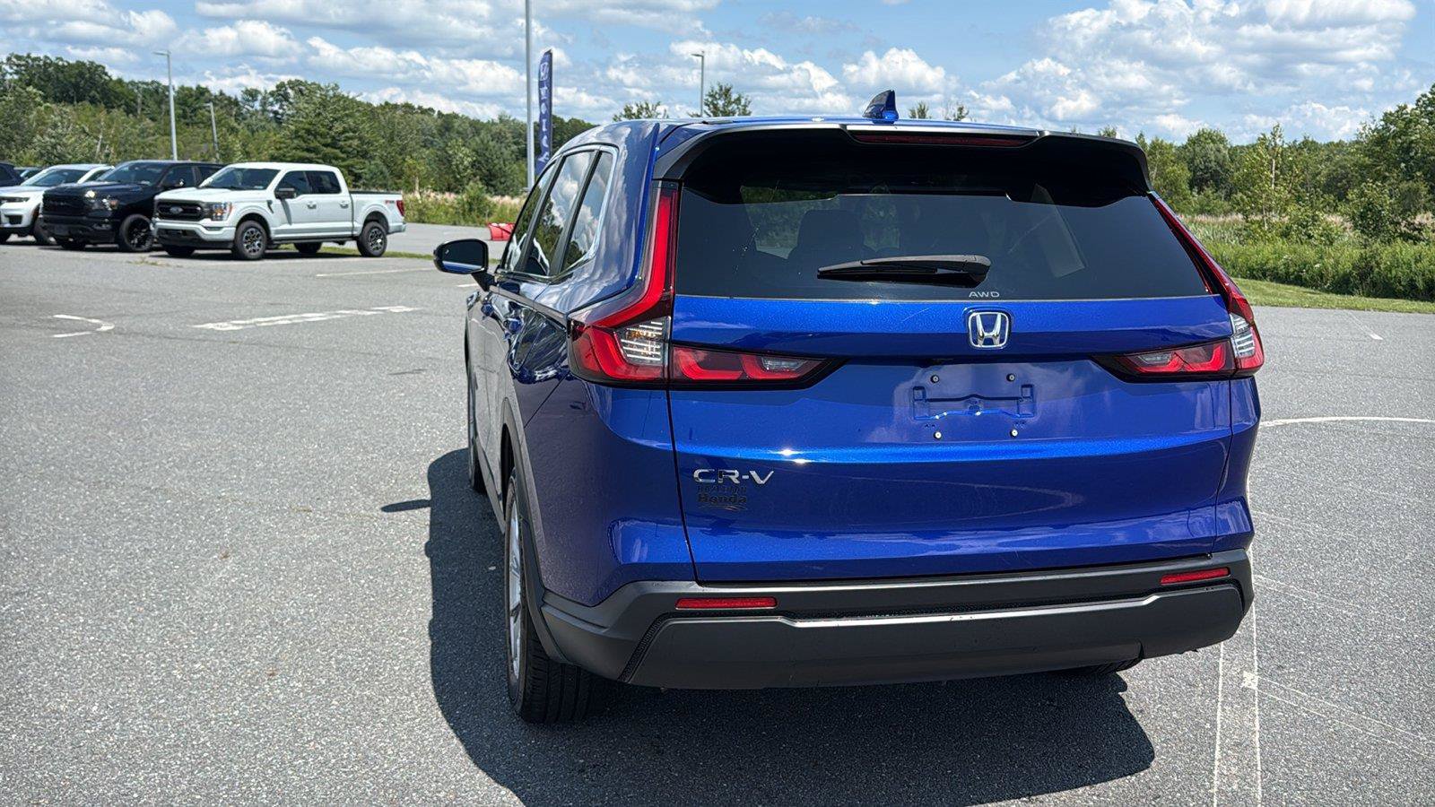 Used 2025 Honda CR-V EX image 9