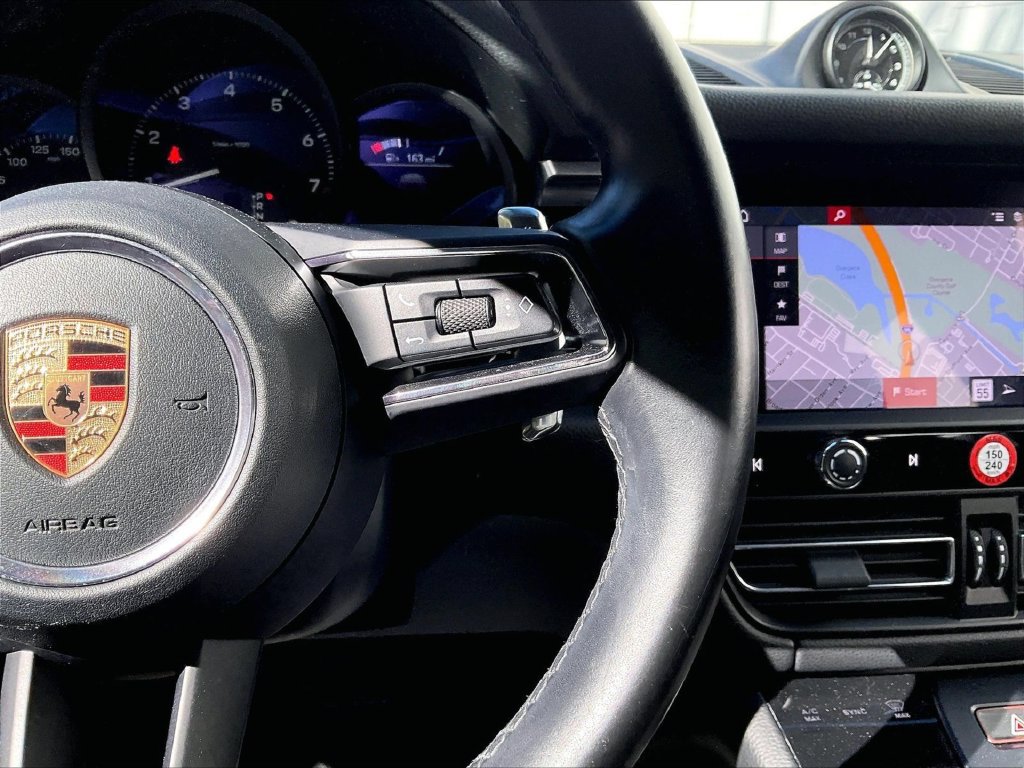 Certified 2023 Porsche Macan AWD/4WD image 24