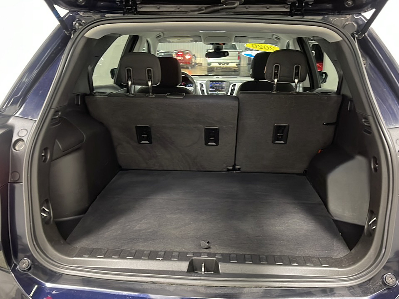 Used 2020 Chevrolet Equinox LS w/ LS Convenience Package FWD image 17