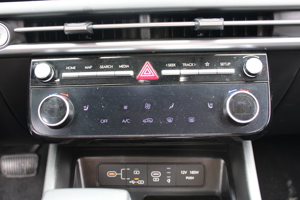 Used 2025 Hyundai Tucson SEL FWD image 16