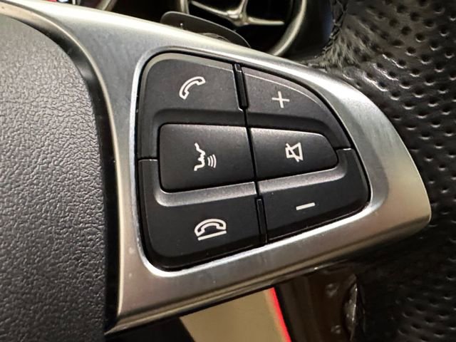 Used 2020 Mercedes-Benz SLC 300 image 7