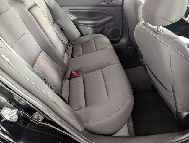 Used 2025 Nissan Altima 2.5 SV FWD image 28