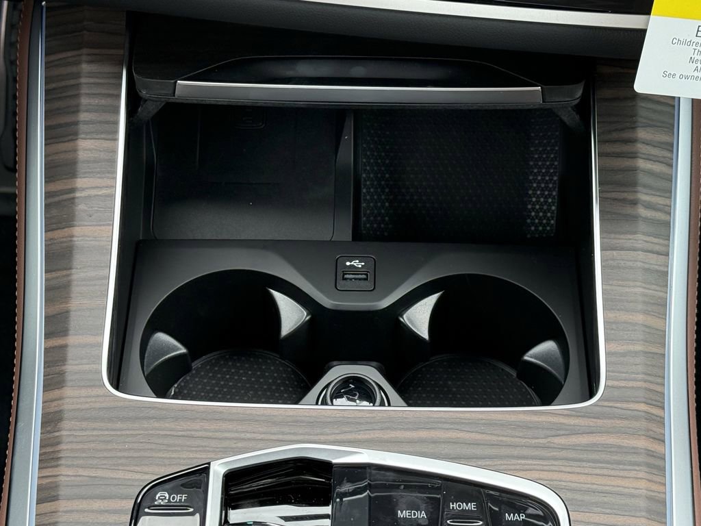 New 2026 BMW X5 xDrive50e w/ Executive Package image 21
