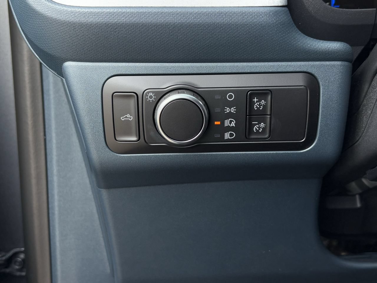 New 2026 Ford Maverick XLT w/ XLT Luxury Package FWD image 22