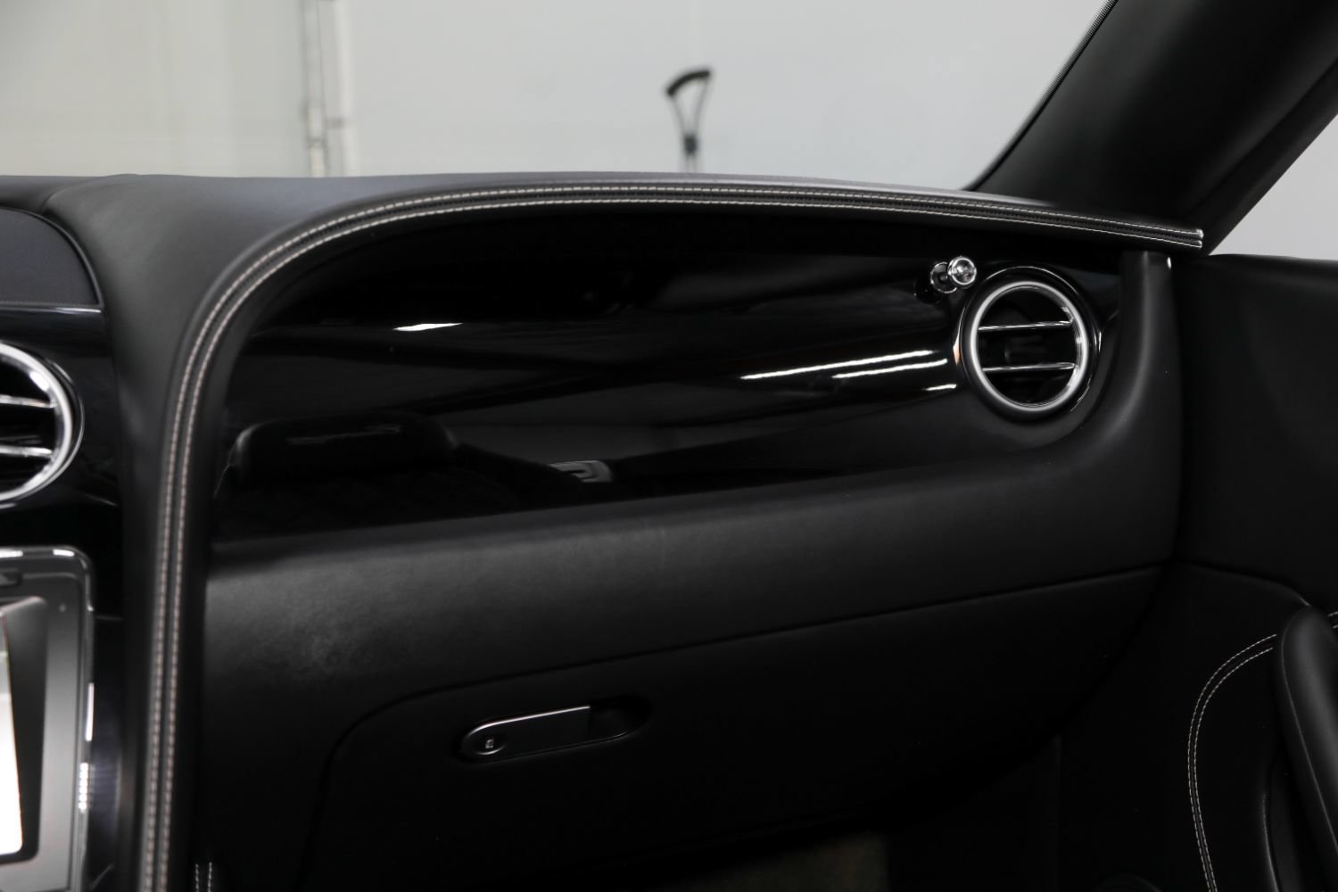 Used 2015 Bentley Continental GT V8 S AWD/4WD image 43