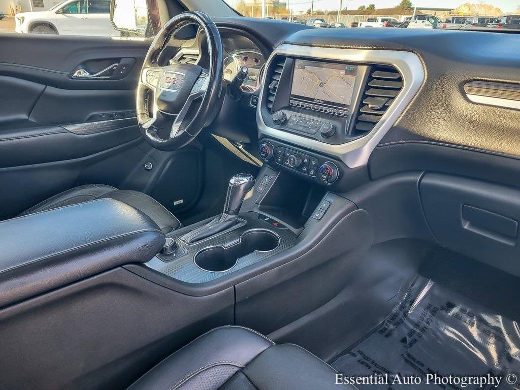 Used 2019 GMC Acadia SLT image 25