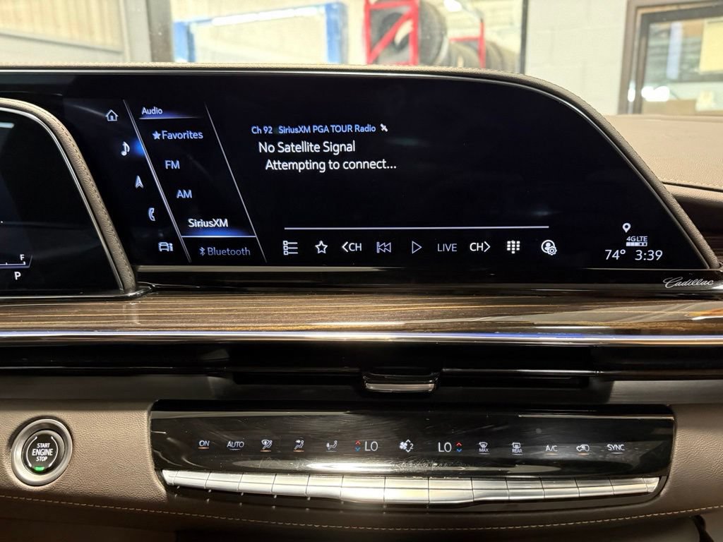 Used 2023 Cadillac Escalade Premium Luxury AWD/4WD image 13