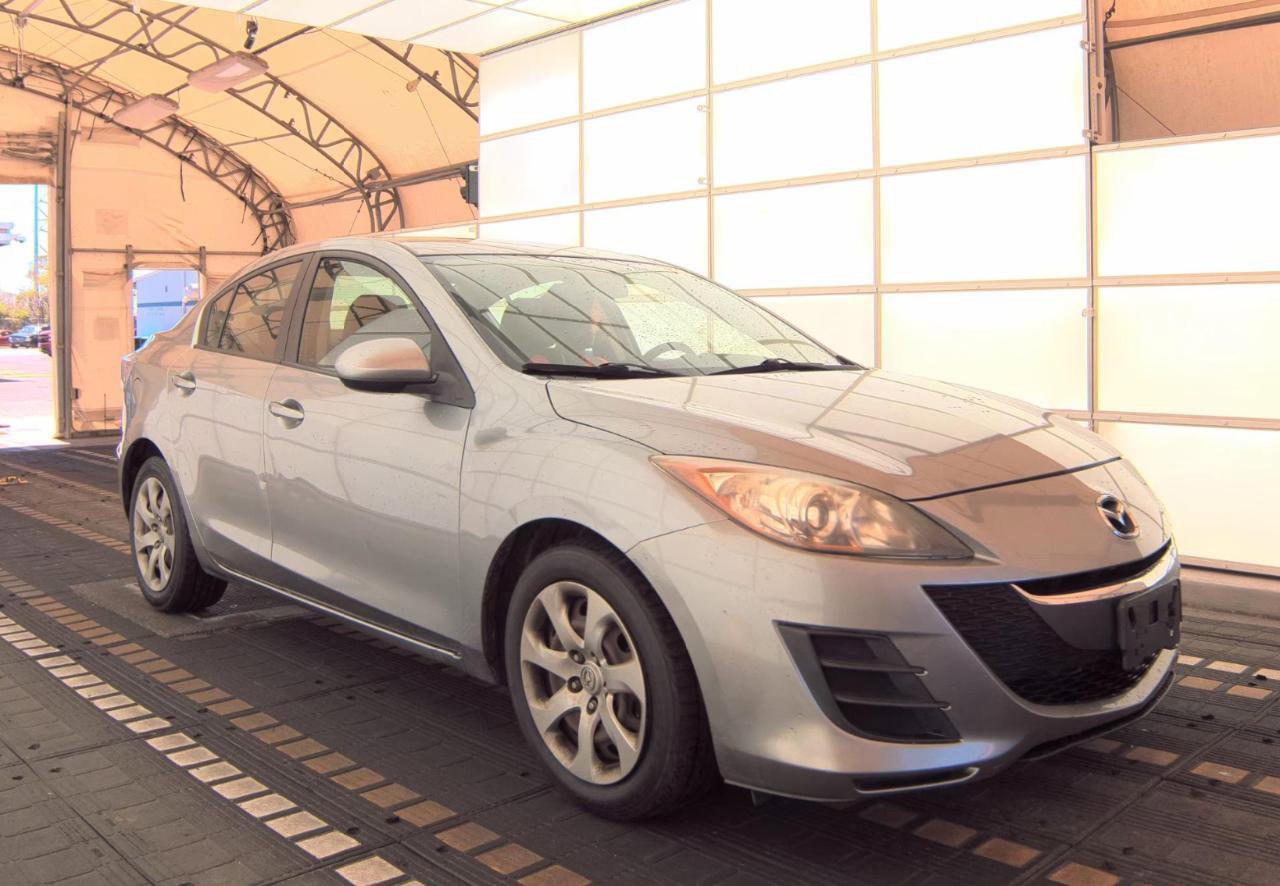 Used 2010 MAZDA MAZDA3 i Sport FWD image 4