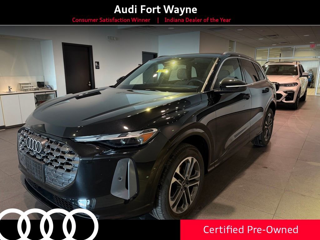 Used 2025 Audi Q5 Premium w/ Convenience Package AWD/4WD image 1