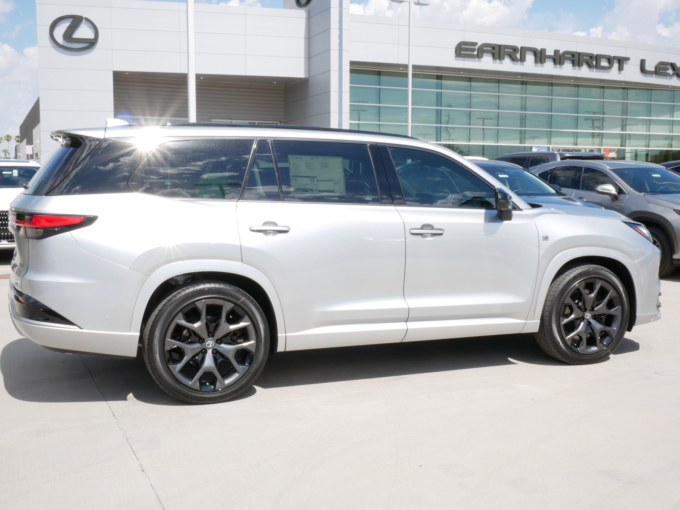 New 2026 Lexus TX 500h AWD image 7