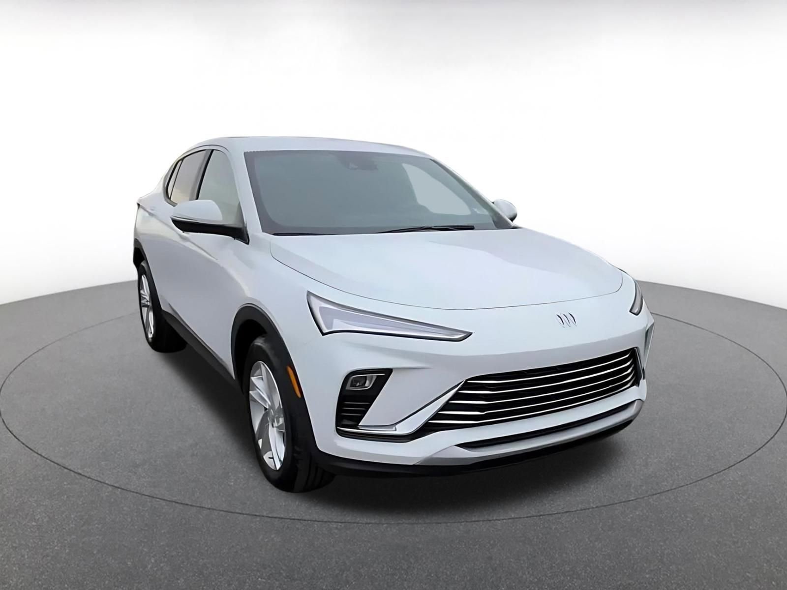 Used 2025 Buick Envista Preferred image 3