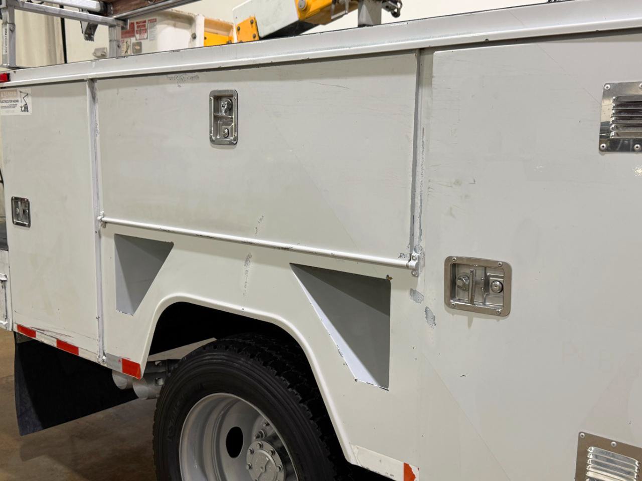 Used 2017 Ford F550 2WD SuperCab Super Duty image 63