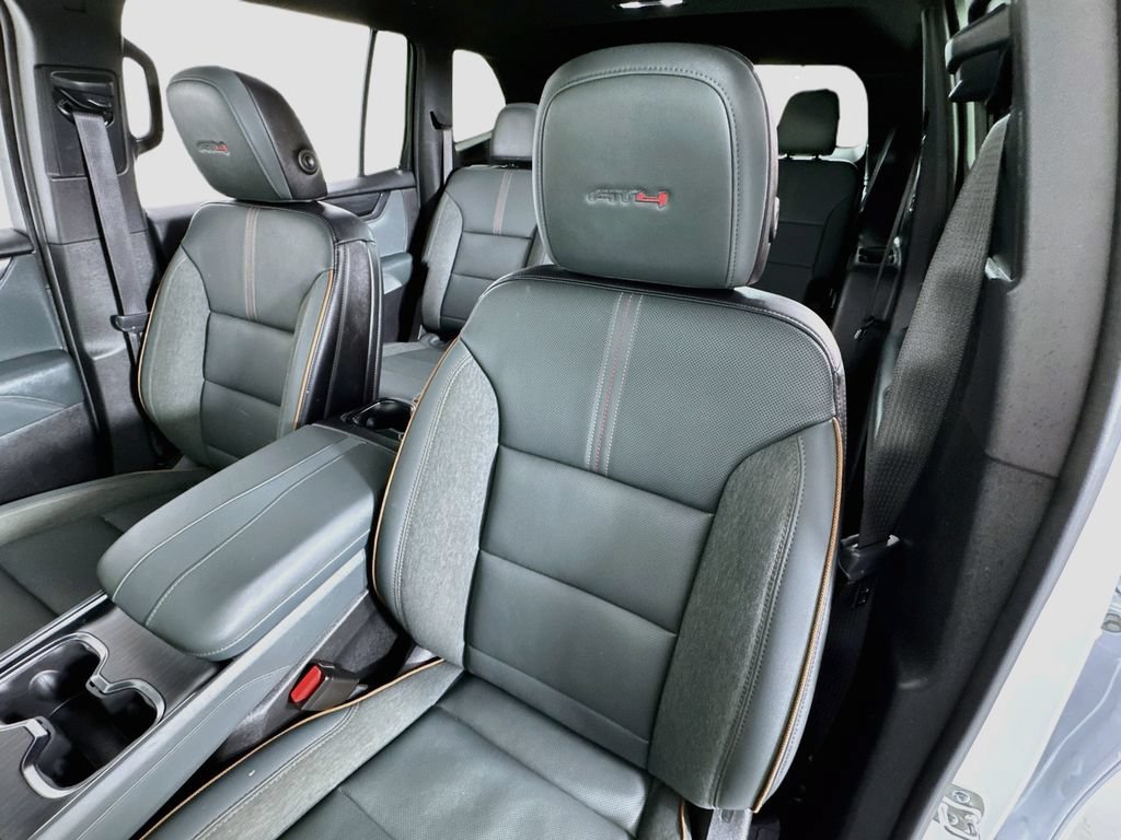 Used 2025 GMC Acadia AT4 w/ Luxury Package AWD/4WD image 21