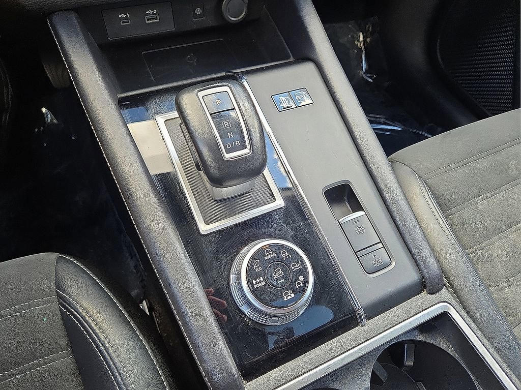 Used 2023 Mitsubishi Outlander SE image 29