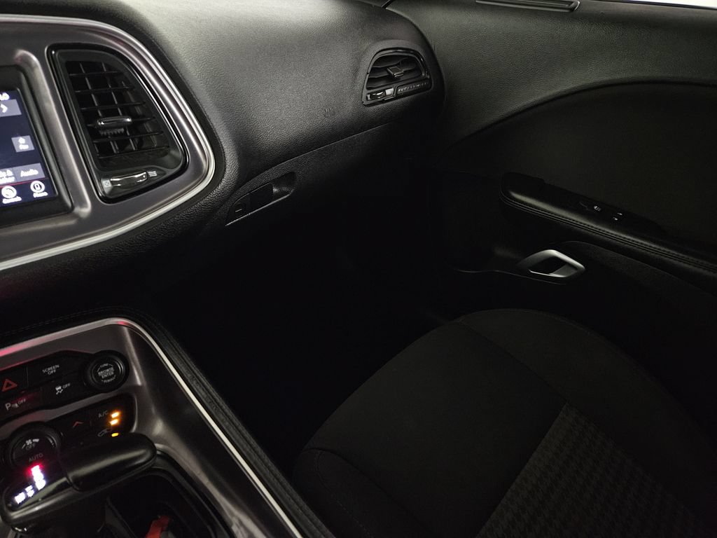 Used 2021 Dodge Challenger R/T RWD image 8