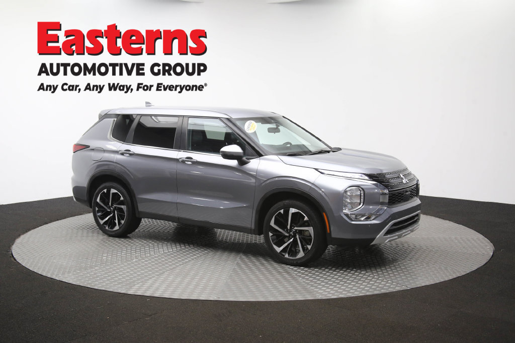 Used 2024 Mitsubishi Outlander SE FWD image 48