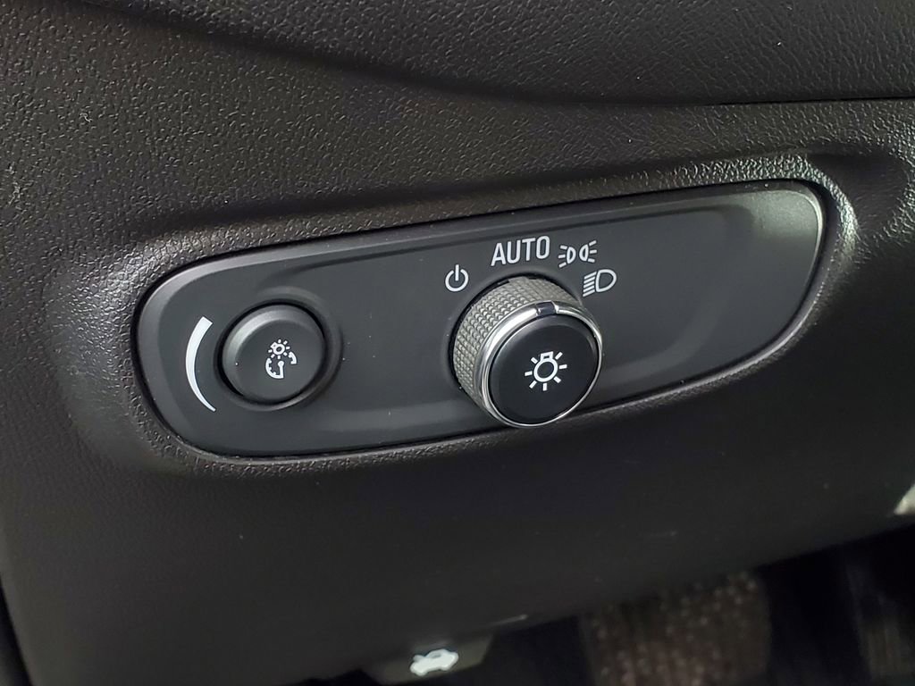 Used 2023 Chevrolet Equinox LT image 15