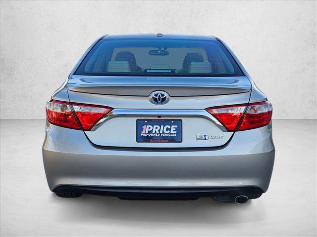 Used 2015 Toyota Camry XLE w/ Moonroof Package image 7