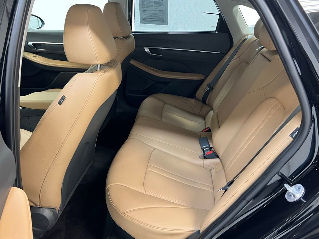 Used 2023 Hyundai Sonata Limited image 26