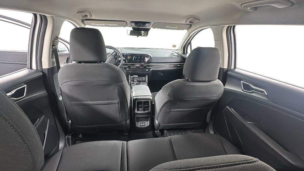 New 2026 Kia Sportage LX AWD/4WD image 17