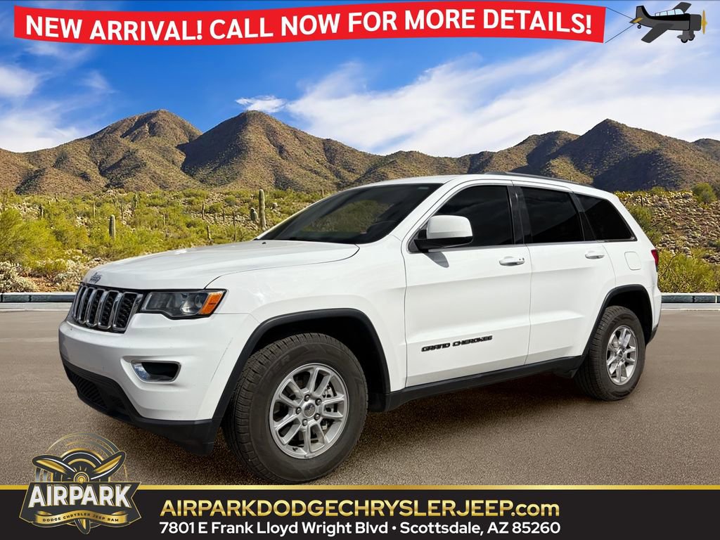 Used 2018 Jeep Grand Cherokee Laredo RWD image 1