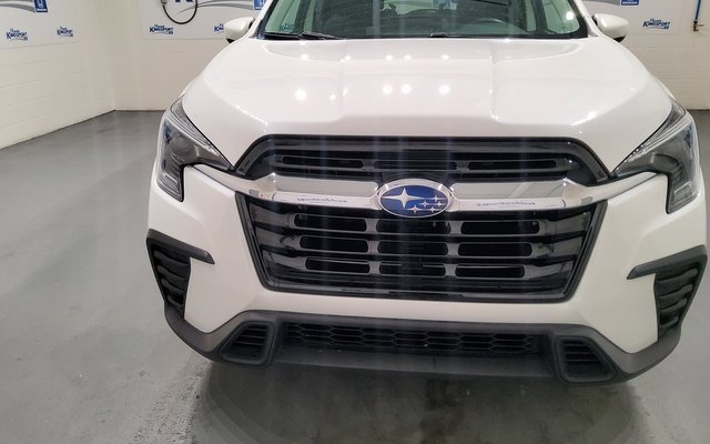 Used 2024 Subaru Ascent Premium w/ Convenience Package image 8