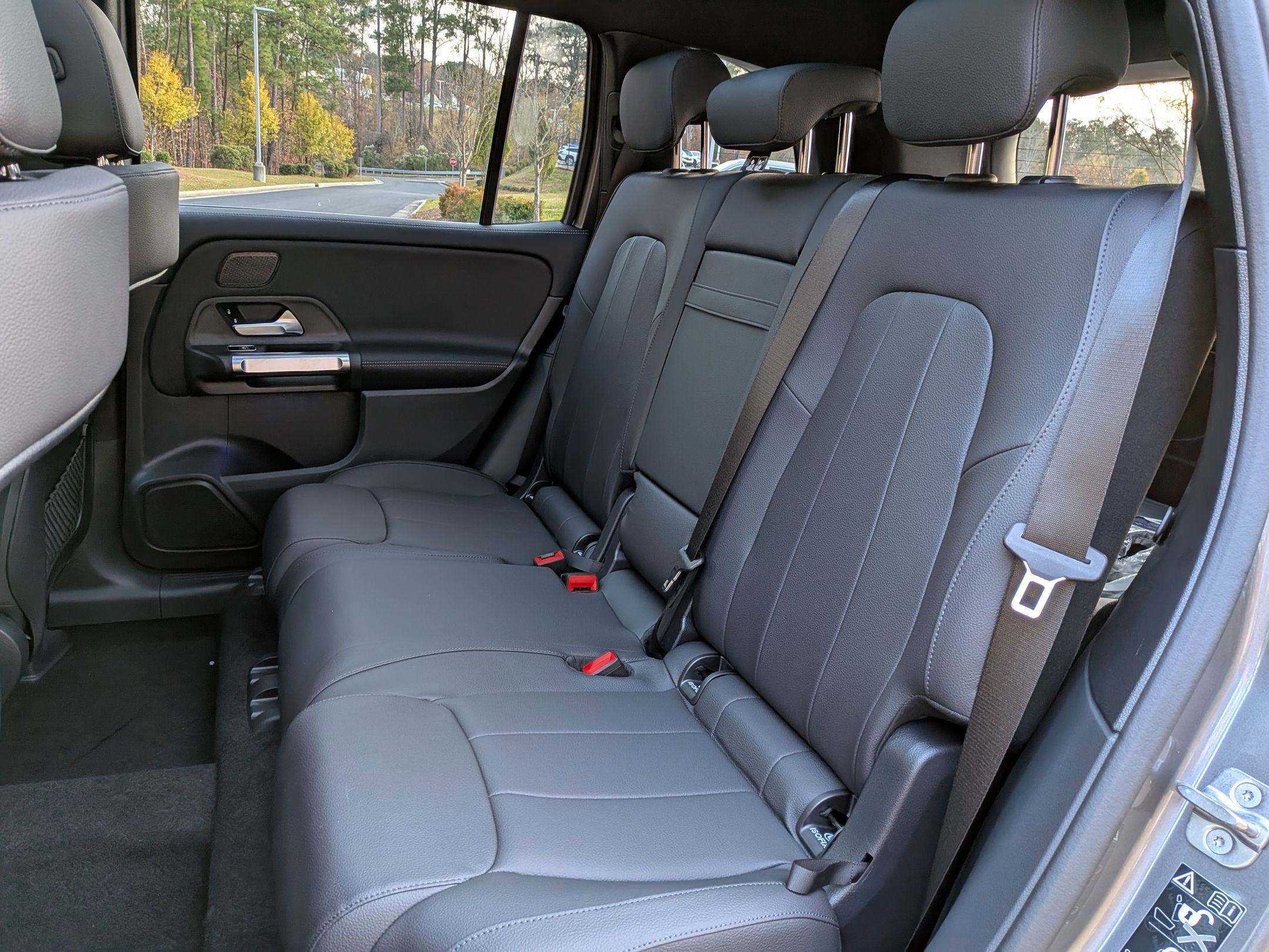 New 2026 Mercedes-Benz GLB 250 image 32