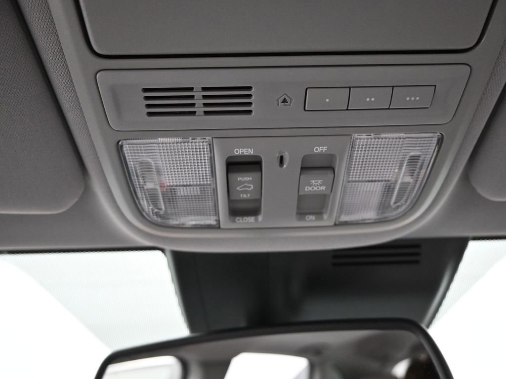 Used 2021 Honda CR-V Touring image 37