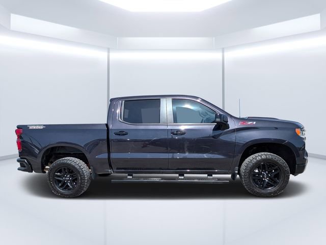 Used 2023 Chevrolet Silverado 1500 LT Trail Boss image 2
