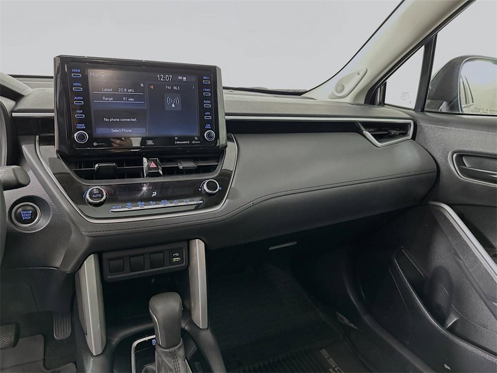Used 2022 Toyota Corolla Cross LE image 20