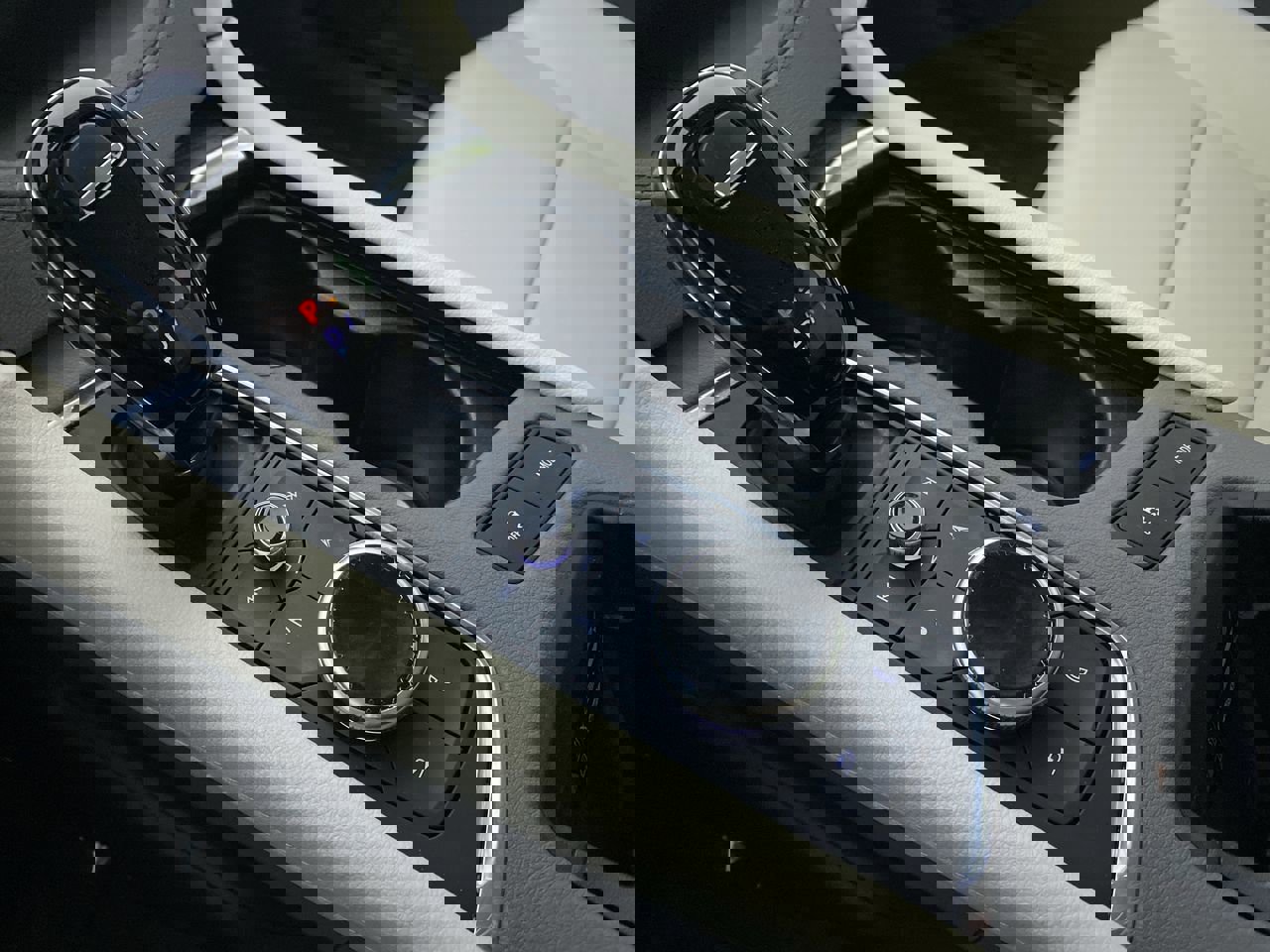 Certified 2023 Cadillac XT5 Premium Luxury w/ Technology Package image 7