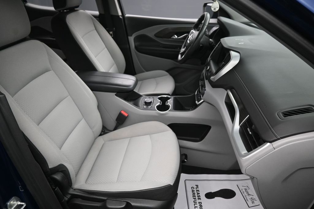 Used 2023 GMC Terrain SLE w/ Driver Convenience Package FWD image 32