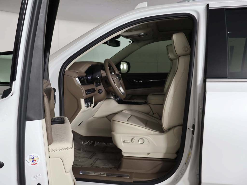 Used 2024 GMC Yukon Denali AWD/4WD image 37