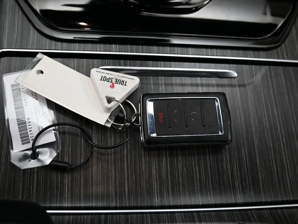 Used 2024 Jeep Wagoneer Series II w/ Flexible Seating Group image 33